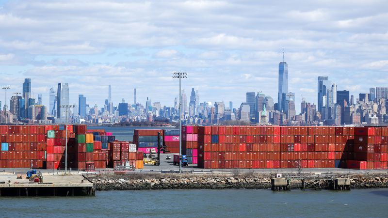 Trump announces 90-day pause on ‘reciprocal’ tariffs with exception of China | CNN Business