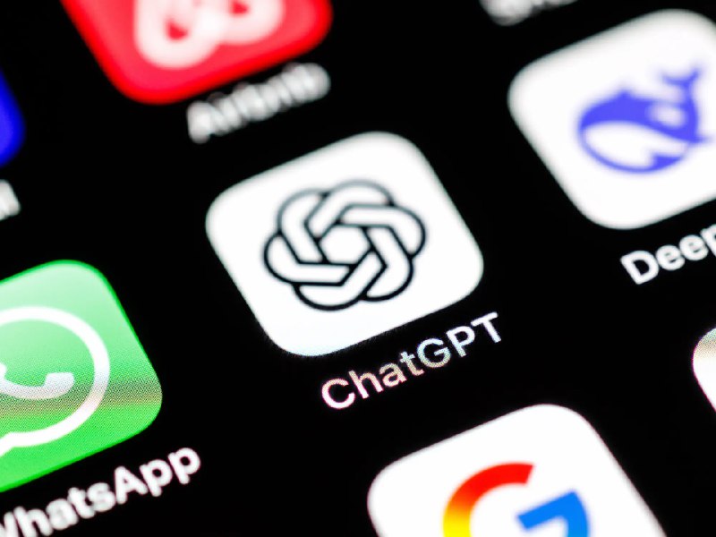 OpenAI研究人员解释AI为何会“产生幻觉”OpenAI的研究人员声称，他们已经攻克了影响大语言模型性能的最大障碍之一：“幻觉”(hallucinations)问题